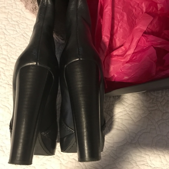 Vince Camuto leather boots - Picture 5 of 12